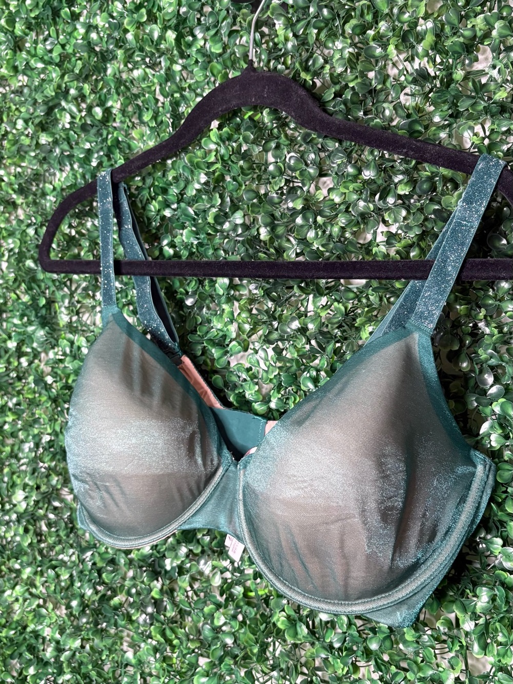 Victoria's Secret Shimmer Sheer Underwire Bra in Teal Green - Picture 2 of 5